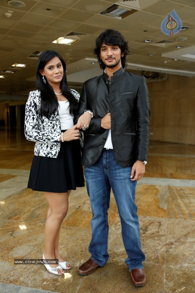 Tulasi and Gautham Karthik Stills - 5 / 70 photos