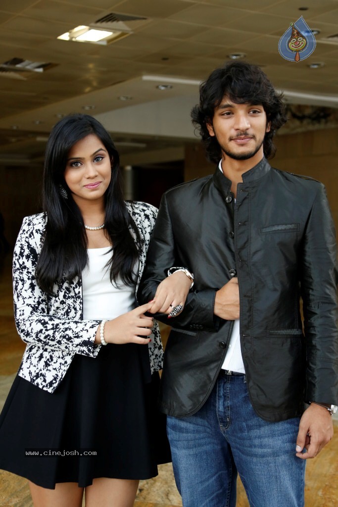 Tulasi and Gautham Karthik Stills - 52 / 70 photos