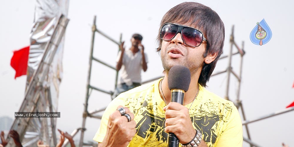 U and I Movie - Rohan, Aditi Stills - 19 / 119 photos