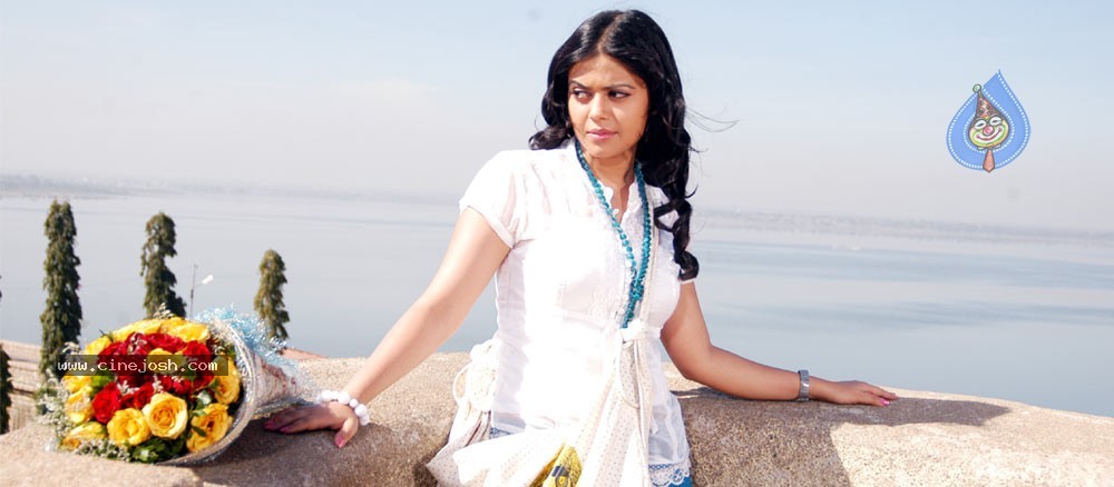 U and I Movie - Rohan, Aditi Stills - 40 / 119 photos