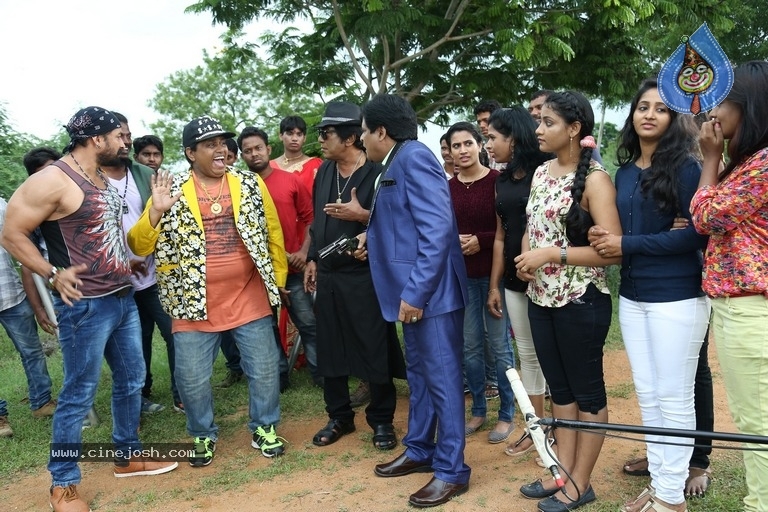 U Pe Ku Ha Movie Stills - 13 / 42 photos