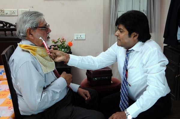 Udatha Udatha Ooch Movie Stills - Sivaji - Ms Narayana - Bramanandam - 7 / 38 photos