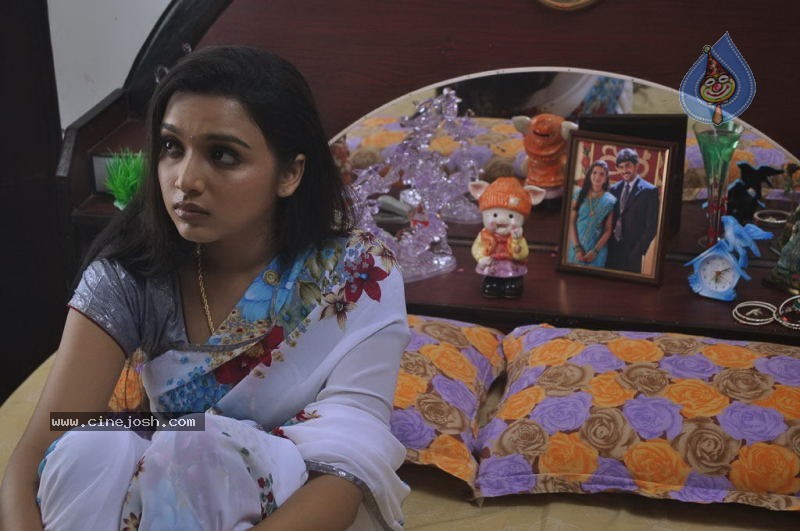 Ugam Tamil Movie Stills - 28 / 91 photos