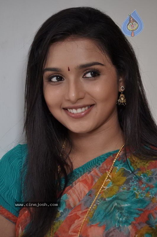 Ugam Tamil Movie Stills - 47 / 91 photos