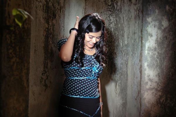 U and I Movie Stills - 14 / 15 photos