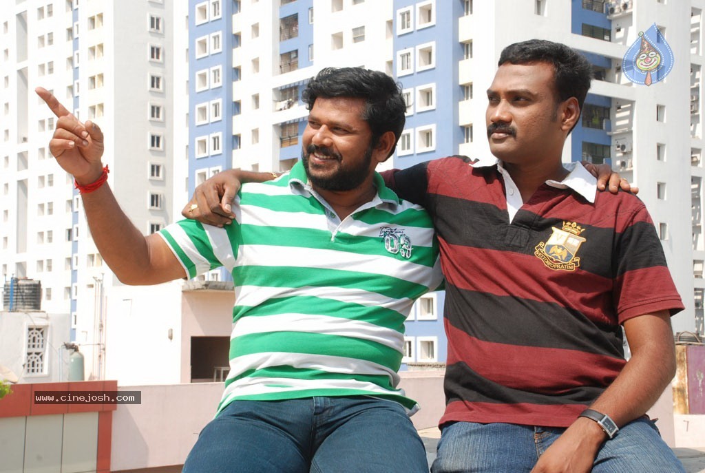 Un Bodhaikku Naan Oorugava Tamil Movie Spicy Stills - 20 / 20 photos
