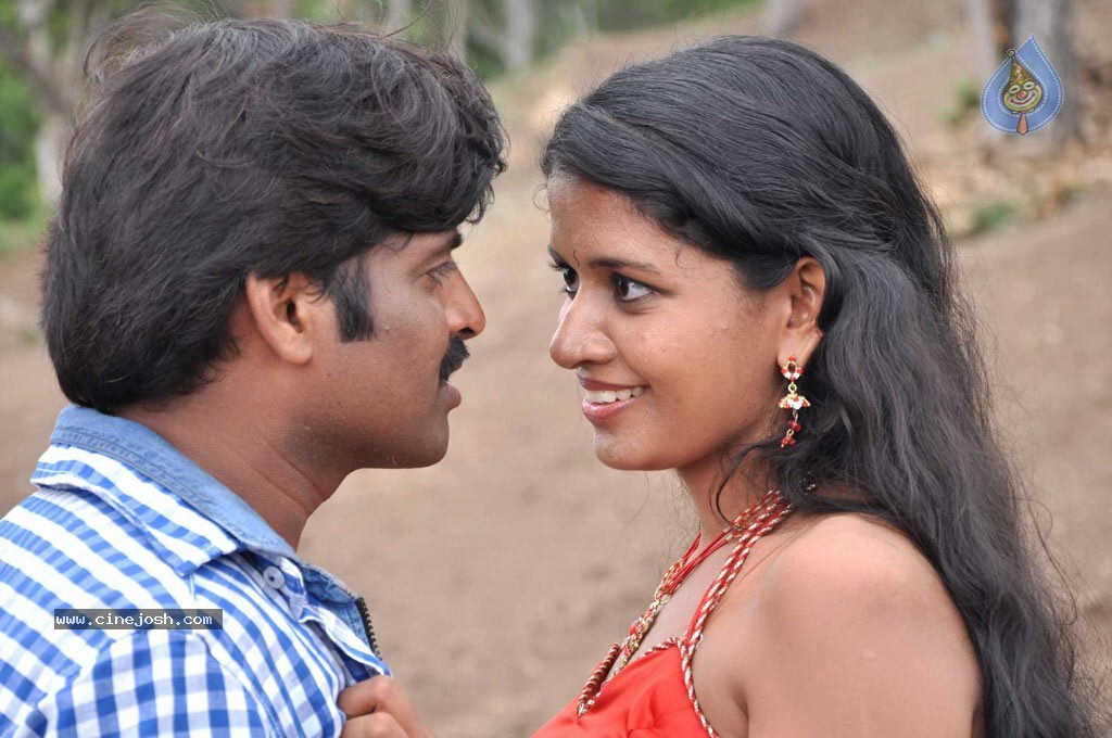 Unakku 20 Enakku 40 Tamil Movie Stills - 1 / 41 photos