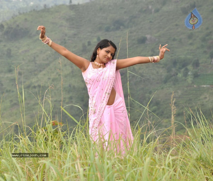 Unakku 20 Enakku 40 Tamil Movie Stills - 25 / 41 photos