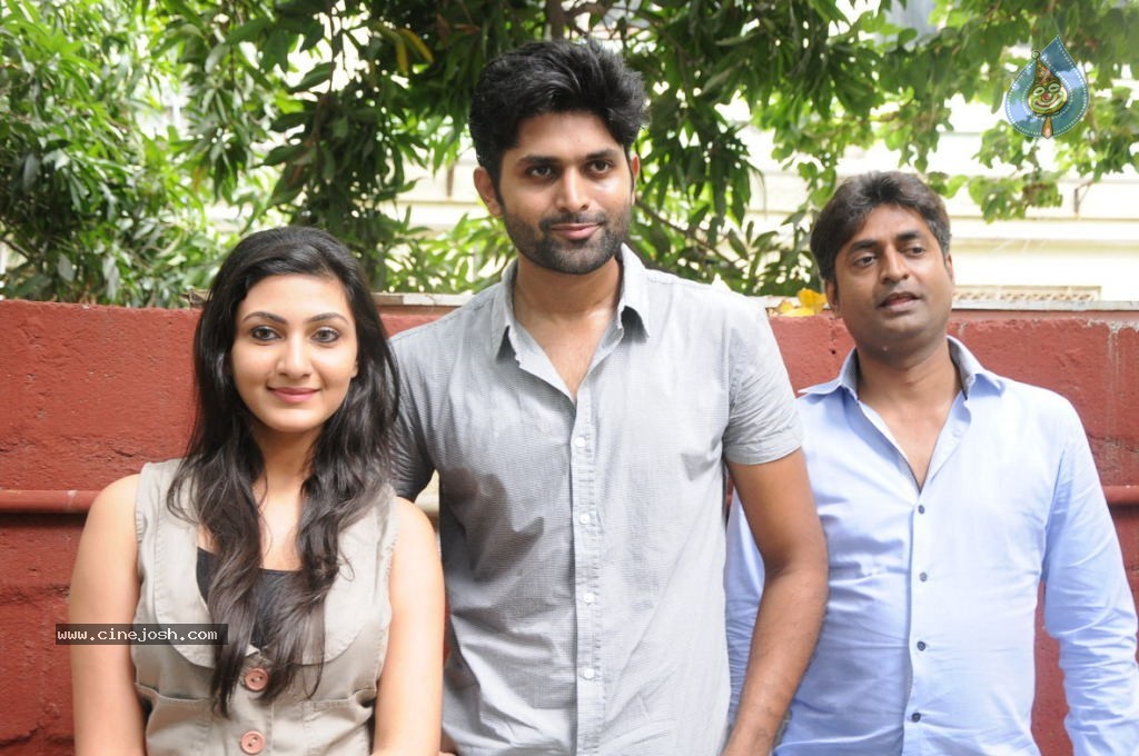 Unnodu Oru Naal Tamil Movie Photos - 25 / 44 photos