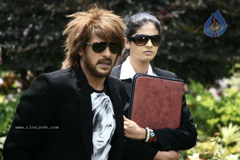 Upendra Super Movie Stills - 19 / 93 photos