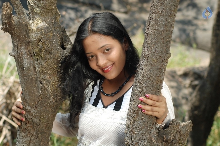 Uppu Pili Karam Tamil Movie Photos - 2 / 29 photos