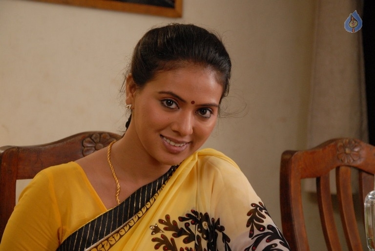 Uppu Pili Karam Tamil Movie Photos - 14 / 29 photos