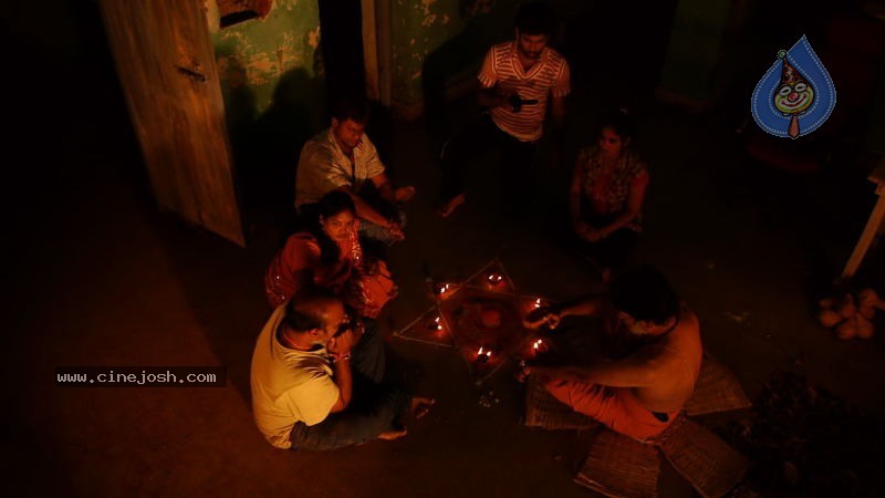 Usuru Movie New Stills - 23 / 67 photos