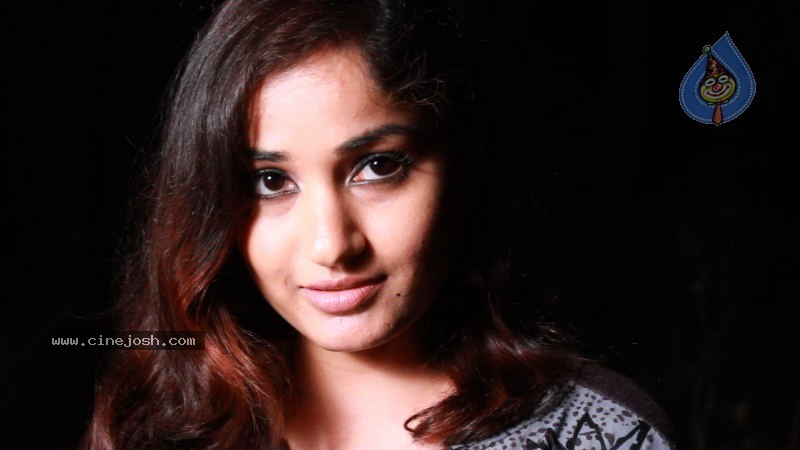 Usuru Movie New Stills - 26 / 67 photos