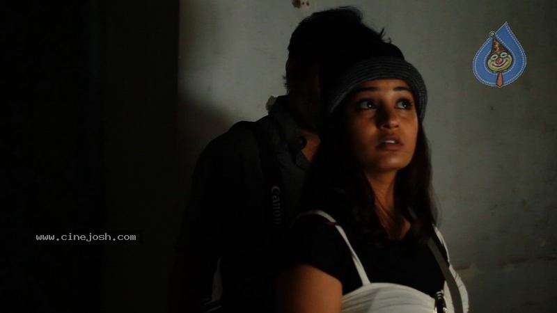 Usuru Movie New Stills - 31 / 67 photos