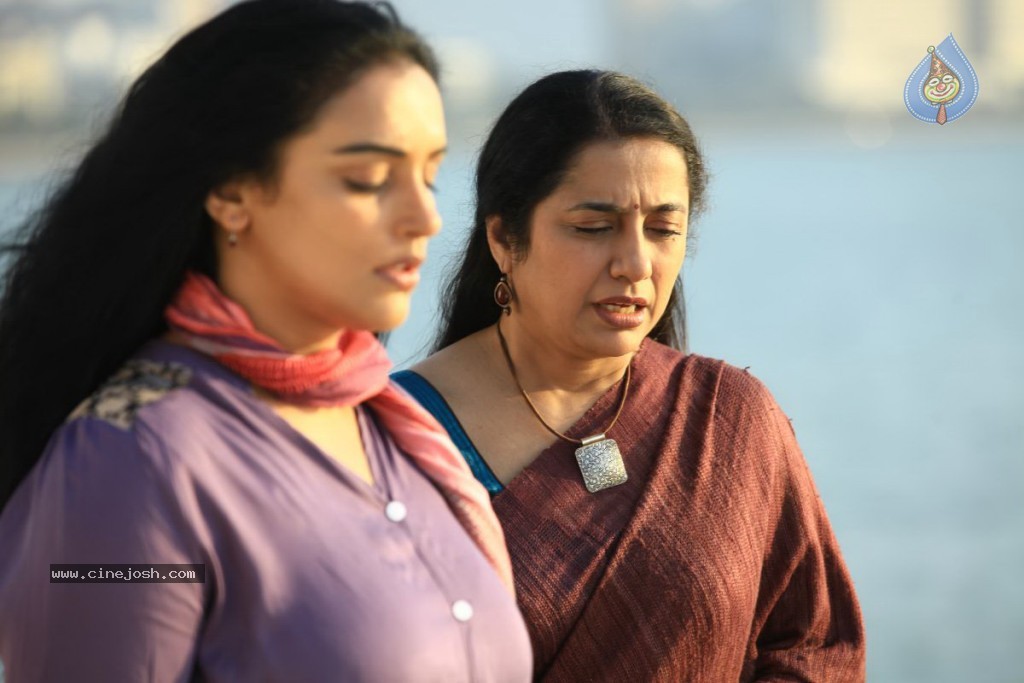 Uyirin Osai Tamil Movie Stills - 19 / 90 photos