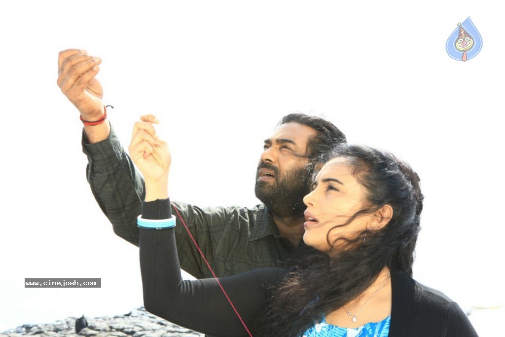 Uyirin Osai Tamil Movie Stills - 39 / 90 photos