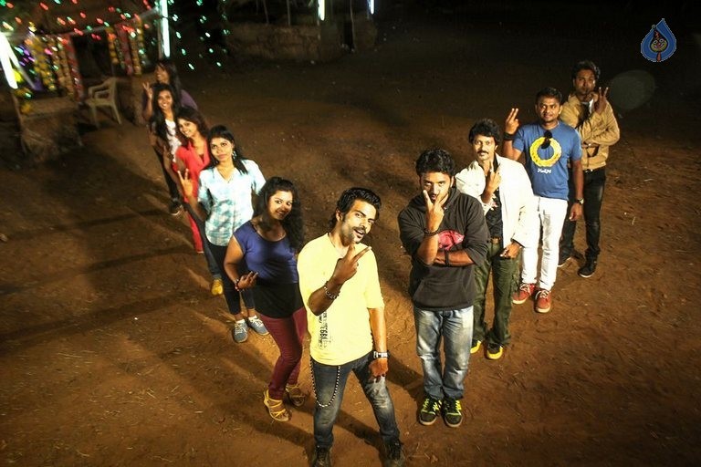 V Tamil Movie Photos - 12 / 42 photos
