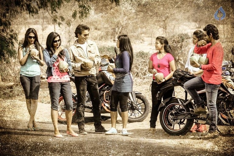 V Tamil Movie Photos - 36 / 42 photos