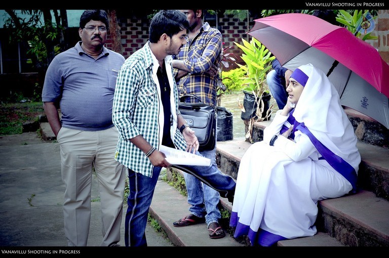Vaanavillu Movie Photos and Posters - 8 / 28 photos