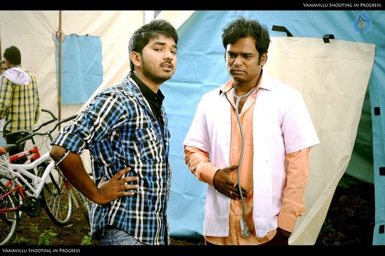 Vaanavillu Movie Photos and Posters - 16 / 28 photos