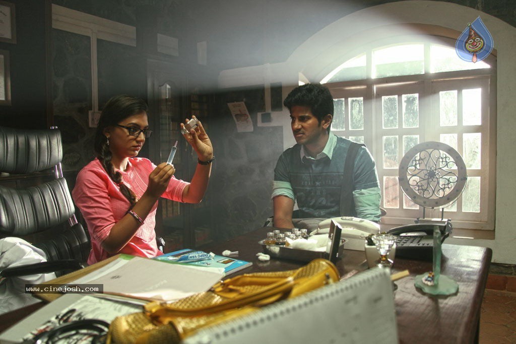 Vaayai Moodi Pesavum Tamil Movie Stills - 21 / 112 photos