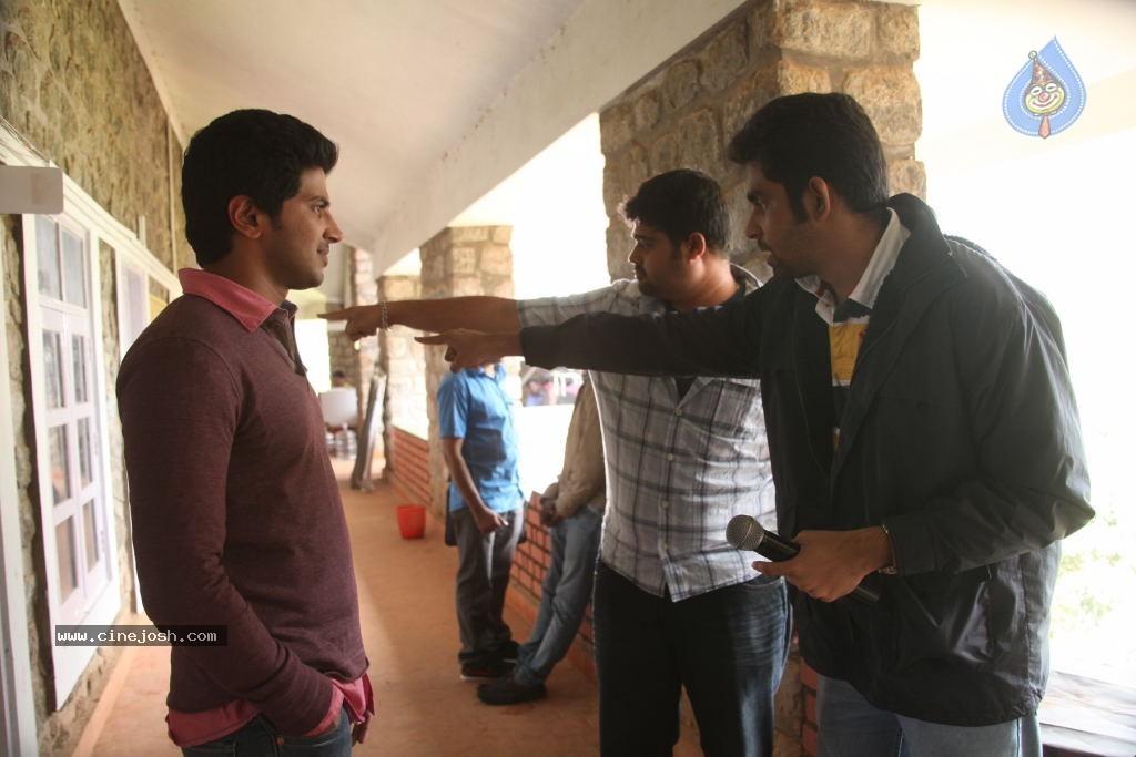 Vaayai Moodi Pesavum Tamil Movie Stills - 28 / 112 photos