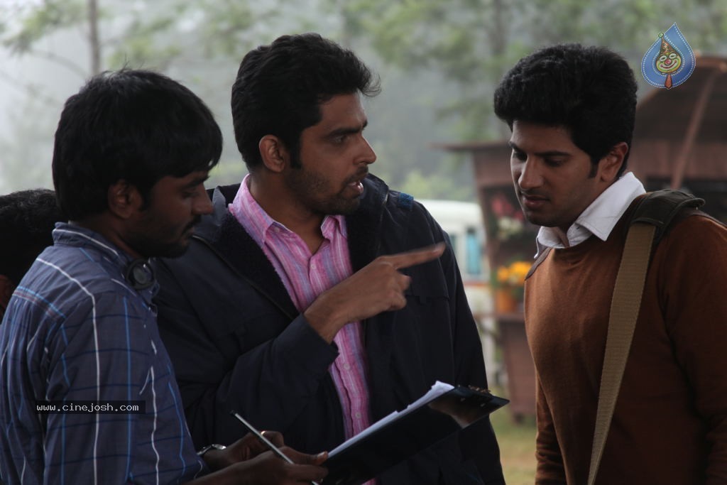 Vaayai Moodi Pesavum Tamil Movie Stills - 67 / 112 photos