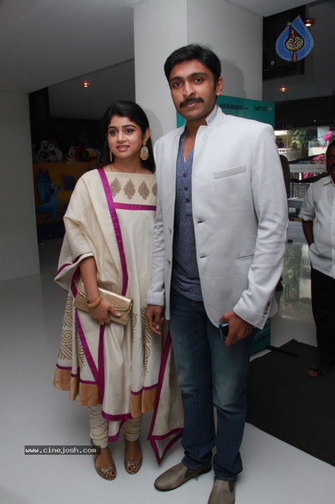 Vaayai Moodi Pesavum Tamil Movie Stills - 82 / 112 photos
