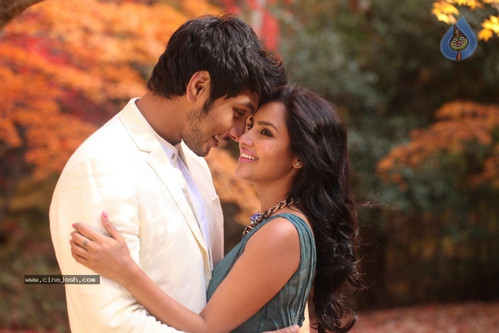 Vai Raja Vai Tamil Movie Stills - 16 / 35 photos