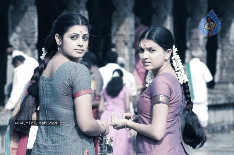 Vaishali Movie Stills - 7 / 10 photos