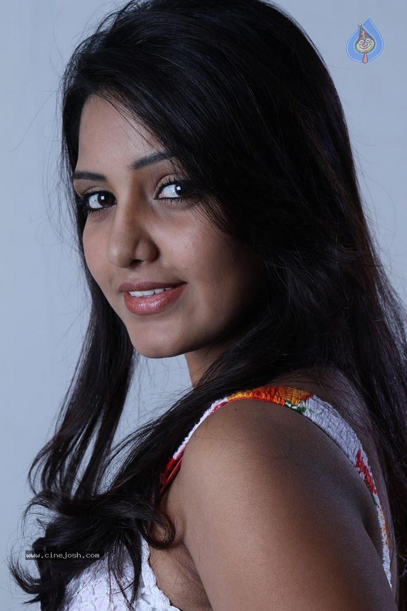 Vajram Tamil Movie Stills - 52 / 66 photos