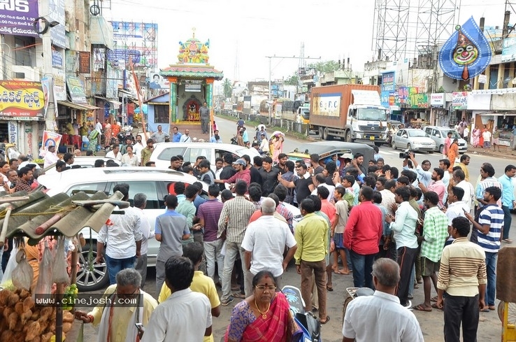 Valmiki Team at Hanuman Junction - 5 / 21 photos