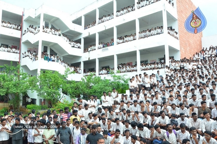 Valmiki Team At VVIT  Vijayawada  - 7 / 40 photos