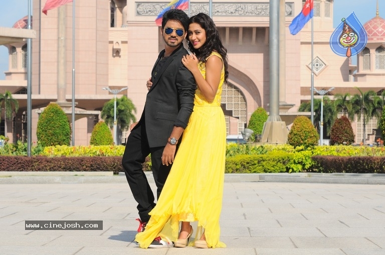 Vana Villu Movie Stills - 2 / 9 photos