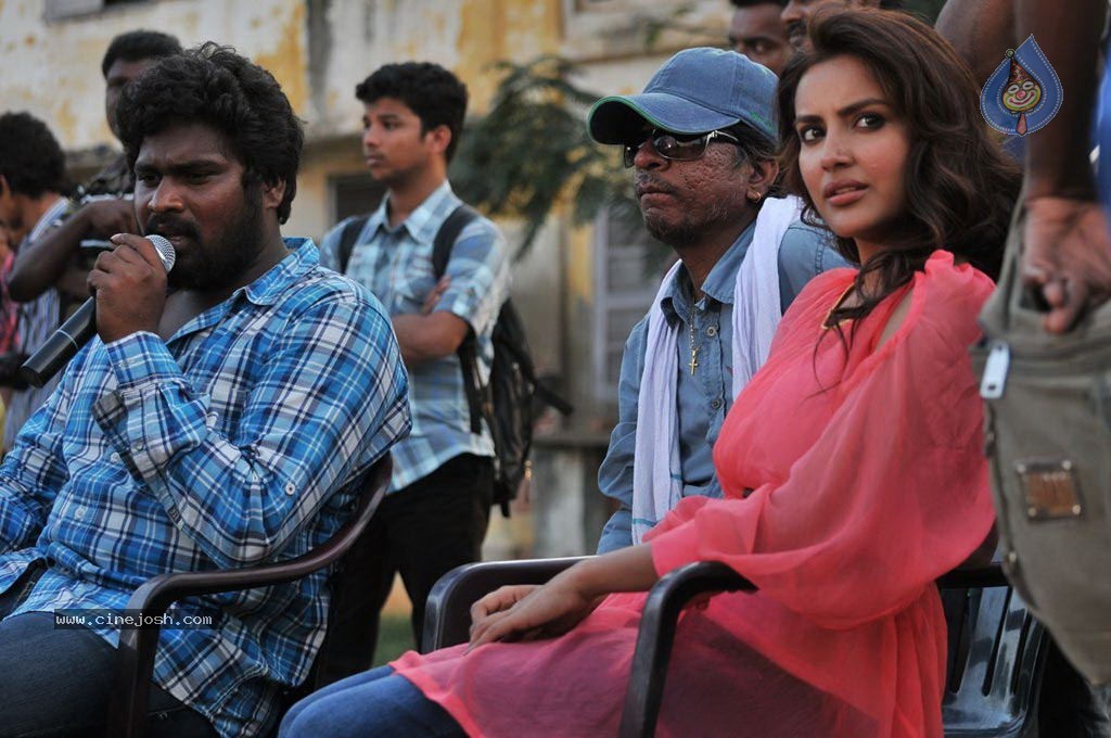 Vanakkam Chennai Tamil Movie Photos - 30 / 138 photos