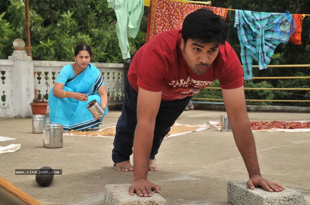 Vanakkam Chennai Tamil Movie Photos - 36 / 138 photos