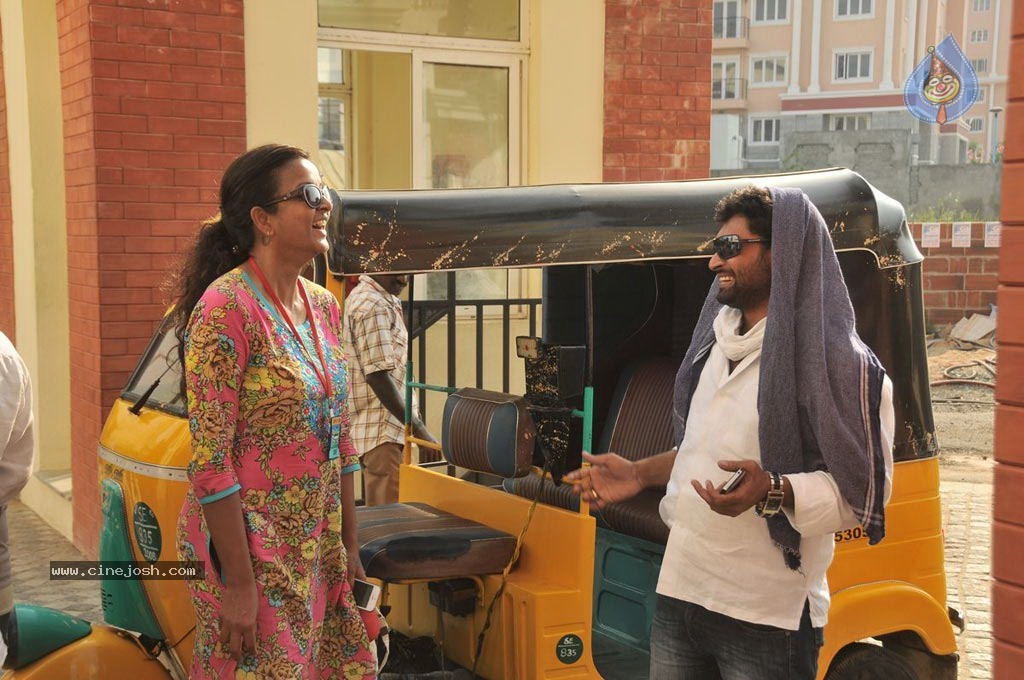 Vanakkam Chennai Tamil Movie Photos - 39 / 138 photos