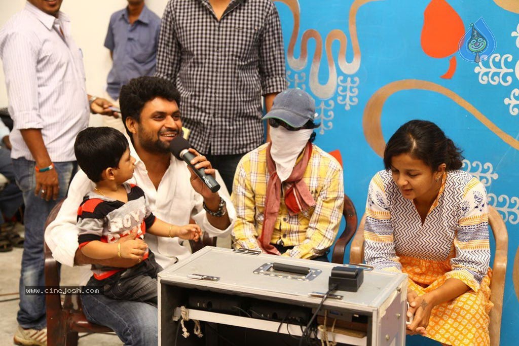 Vanakkam Chennai Tamil Movie Photos - 72 / 138 photos