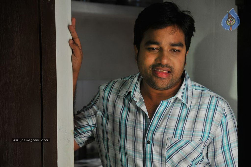 Vanakkam Chennai Tamil Movie Photos - 110 / 138 photos