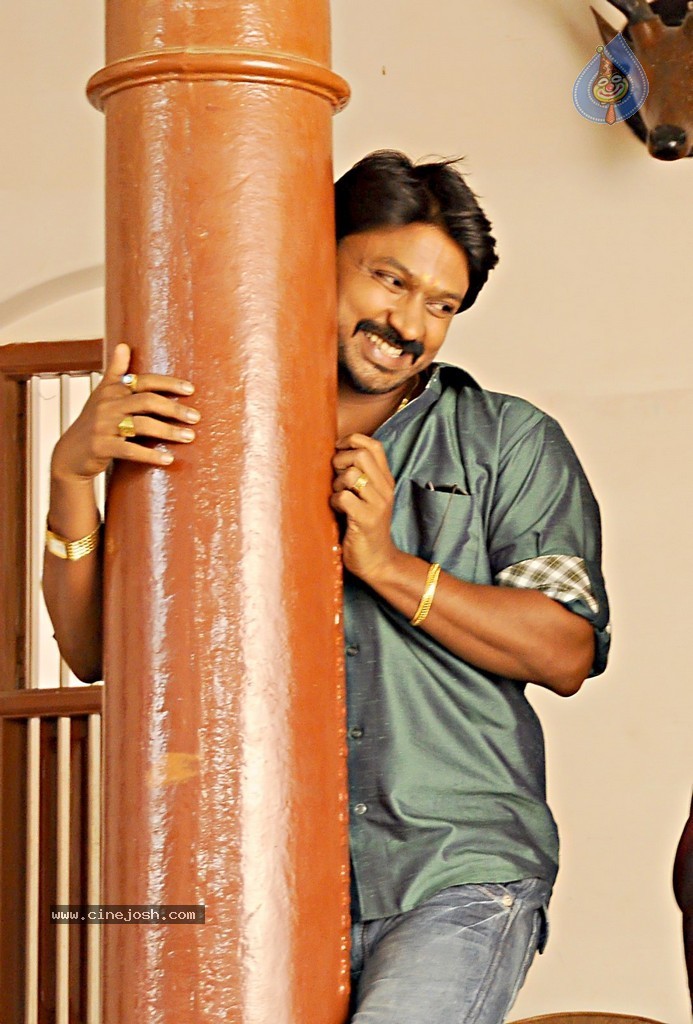 Vanavarayan Vallavarayan Tamil Film Stills - 10 / 46 photos