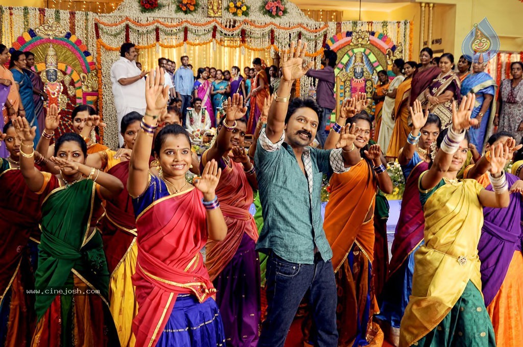 Vanavarayan Vallavarayan Tamil Movie Photos - 16 / 17 photos