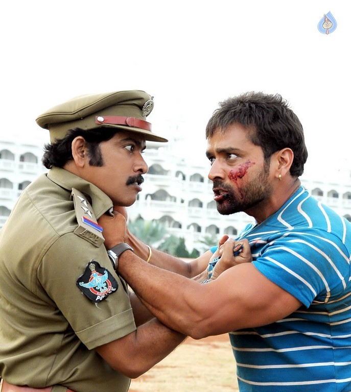 Vandanam Photos n Posters - 11 / 48 photos