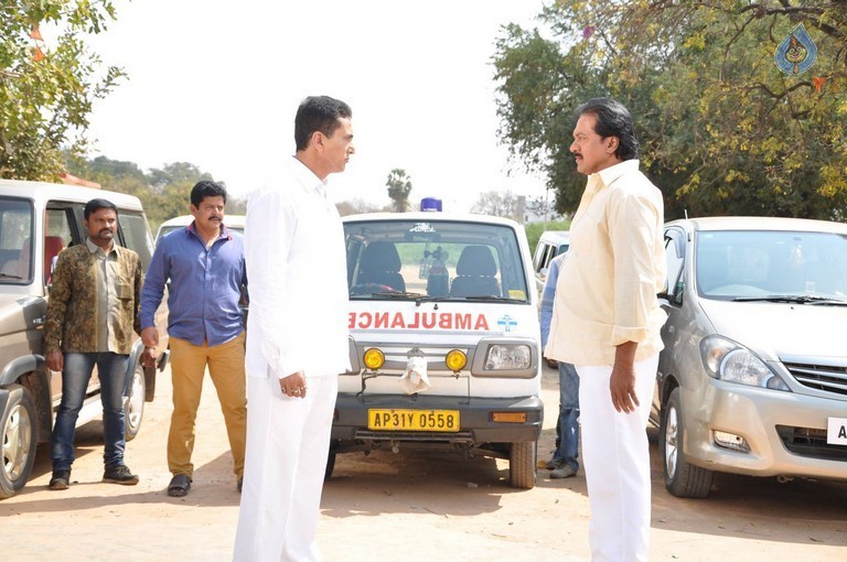Vandanam Photos n Posters - 42 / 48 photos