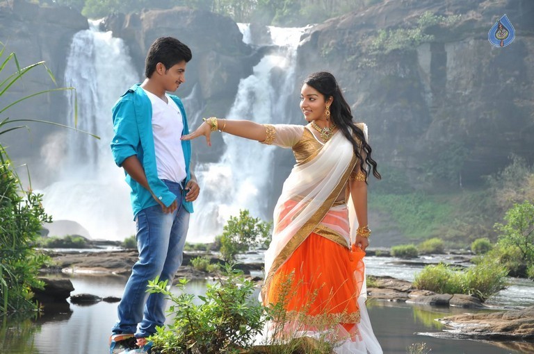 Vandanam Photos n Posters - 47 / 48 photos