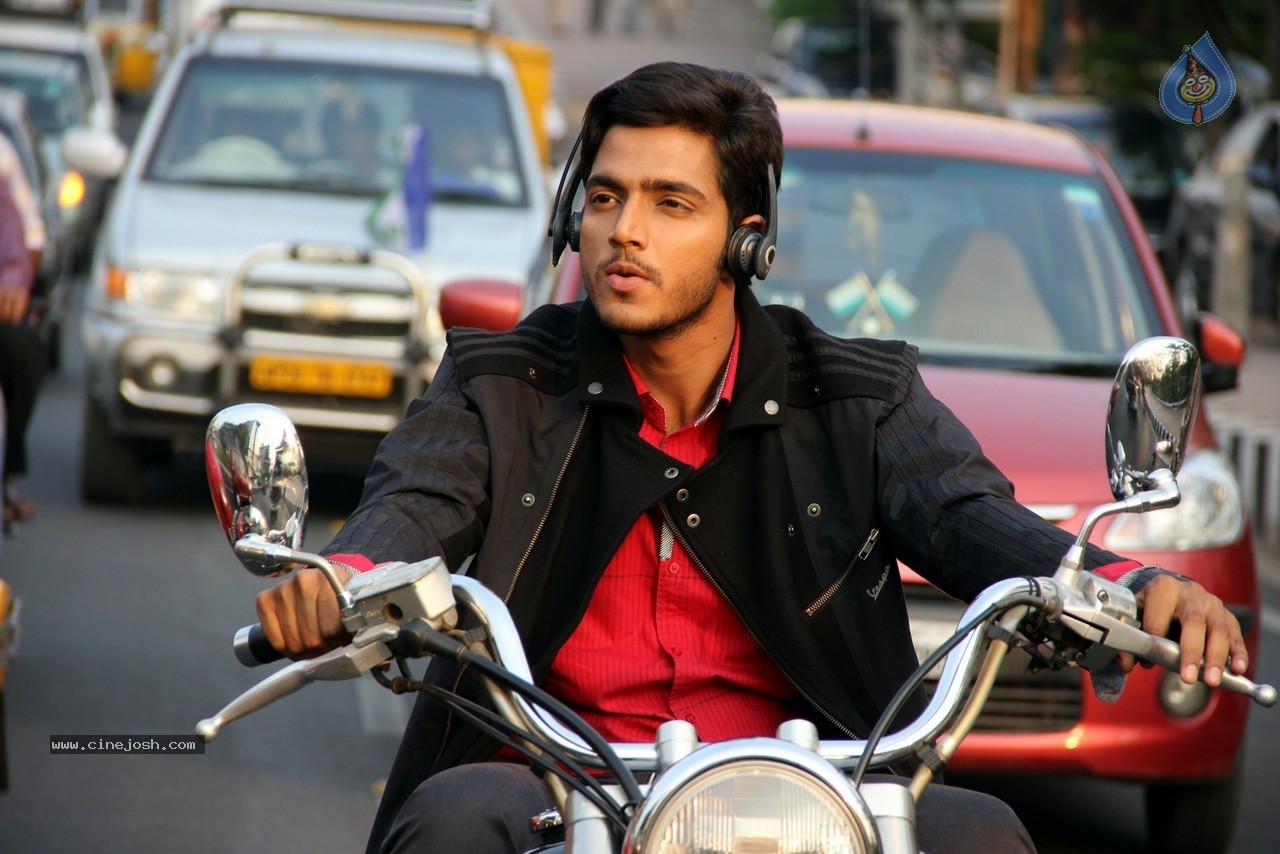 Varadhi Movie Photos - 3 / 11 photos