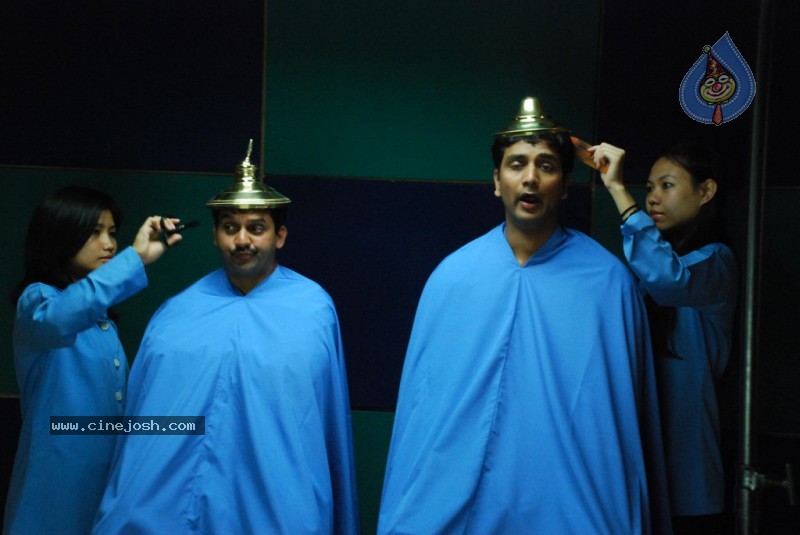 Varaprasad and Pottiprasad Movie New Stills - 16 / 119 photos