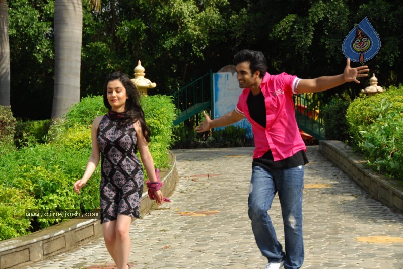 Vareva Movie New Stills - 16 / 25 photos