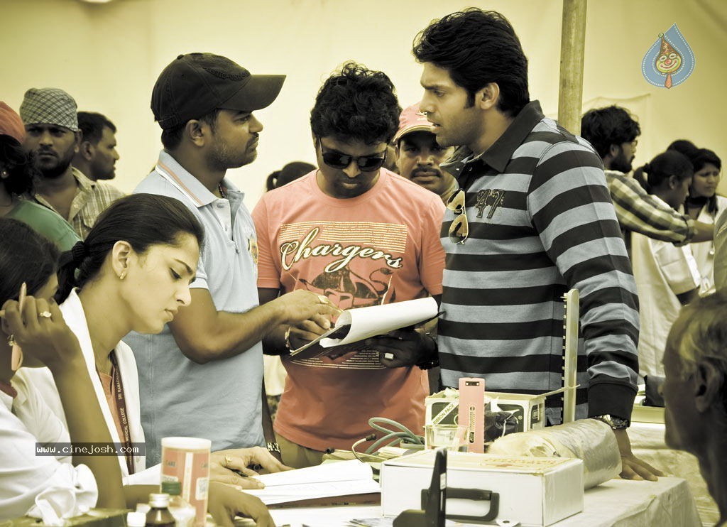 Varna Tamil Movie Stills - 9 / 87 photos