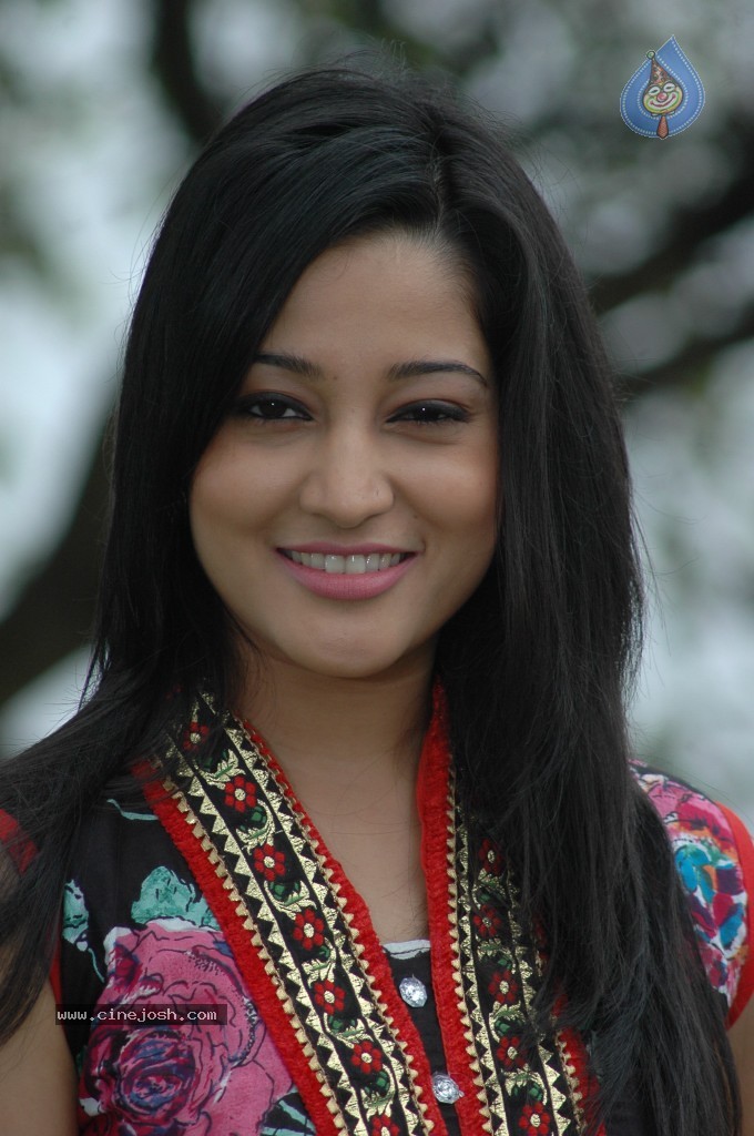 Vasool Raja Movie Latest Stills - 11 / 103 photos